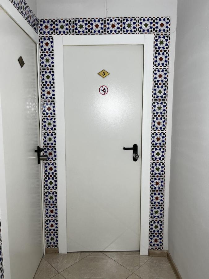 Mini-Hotel Casa De La Luz 阿利坎特 外观 照片